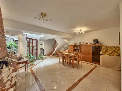 Venta triplex 6 amb, jardin y coch, Villa Urquiza
