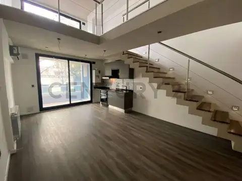 Departamento 2 ambientes tipo dúplex en Devoto