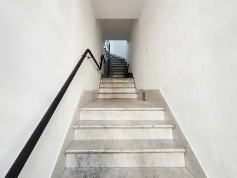 Depto Tipo Casa en Venta de 12 ambientes
