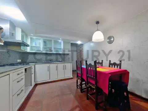 Bacacay 2700, Piso 0
