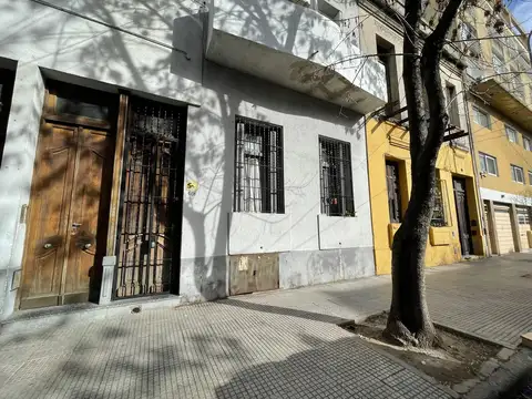 PH en Balvanera con entrada independiente (A RECICLAR)