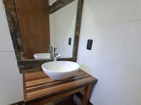 Depto Tipo Casa 3 ambientes con 2 baños
