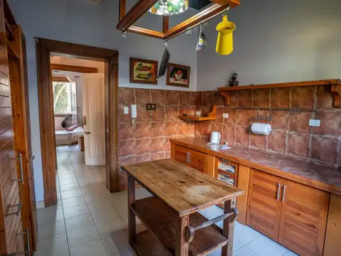 Casa 7 ambientes con 3 baños
