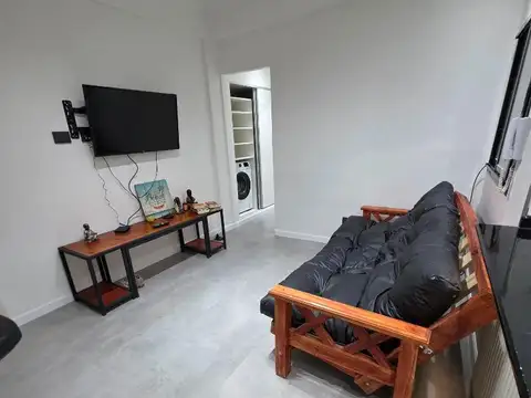 Escalada 100, Piso 2