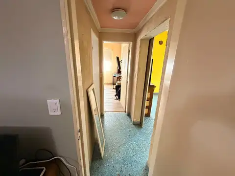 Casa 4 ambientes con 1 baño