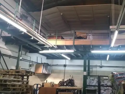 Galpon en Venta en Barracas, USD 310.000