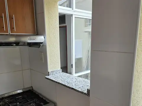 Alquiler PH 3 Ambientes  en  Monserrat