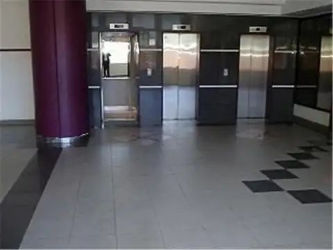 Madero 121 , Piso 10