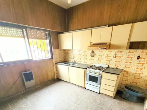 Venta en BLOCK en Villa Ballester 2DEPTOS+2LOCALES