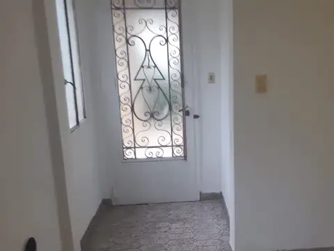 Hipólito Vieytes 400