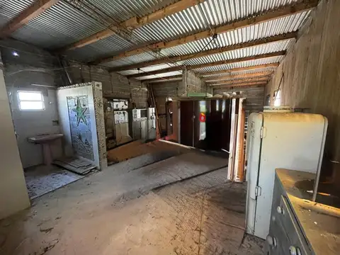 Casa 2 ambientes con 1 baño