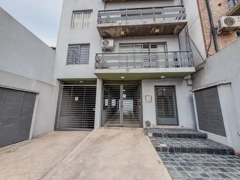 ALQUILER - DEPARTAMENTO - QUILMES CENTRO - CON COCHERA CUBIERTA