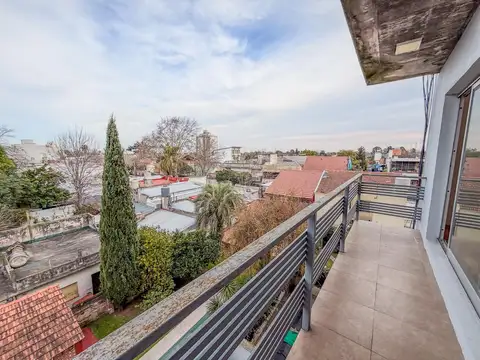 Departamento en Alquiler con 1 cocheras