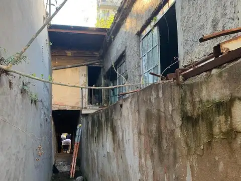 Depto Tipo Casa Monoambiente con 3 baños