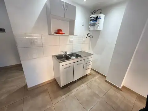 VENTA DE DEPARTAMENTO MONOAMBIENRTES c/COCHERA (opcional) / MORON NORTE
