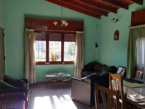 Casa America En Colectora Oeste Escobar
