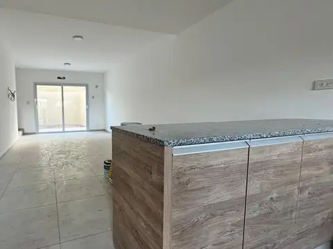 Juan B. Aguerre y Borges 100