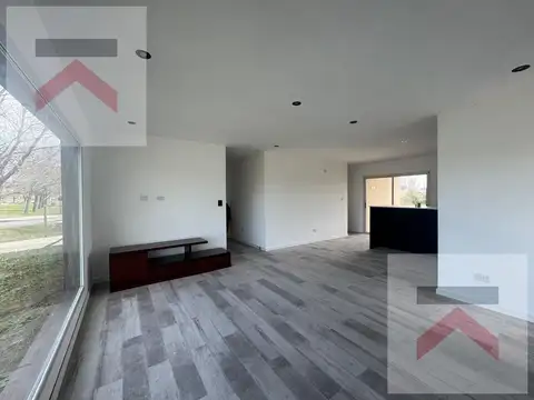 Casa en Alquiler A Estrenar