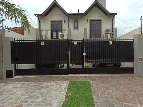 CHALET  VENTA ITUZAINGO