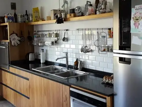 Casa en Alquiler Temporal con 3 cocheras