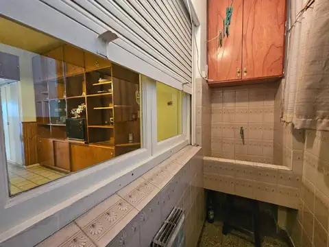 Venta Departamento 2 Ambientes Centro, con balcón al frente