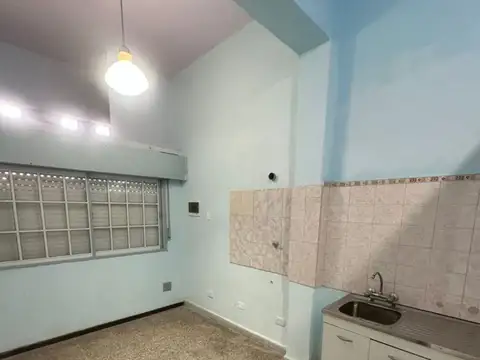 Casa en Alquiler en Gregorio de Laferrere, $ 350.000