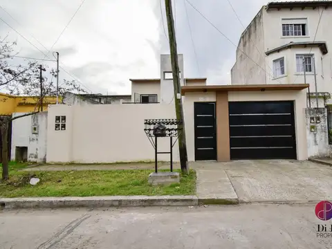 GRAN DUPLEX CON PARQUE Y COCHERA
