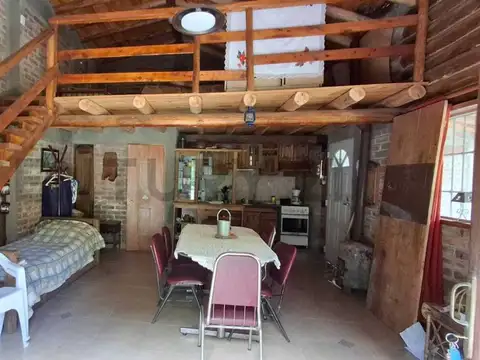 Casa 2 ambientes con 1 baño