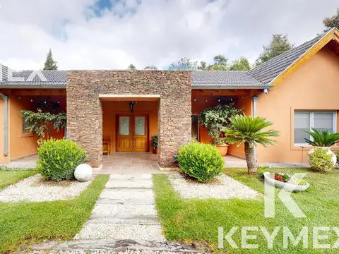 VENTA CASA 4 DORMITORIOS CAMPOS DE ROCA