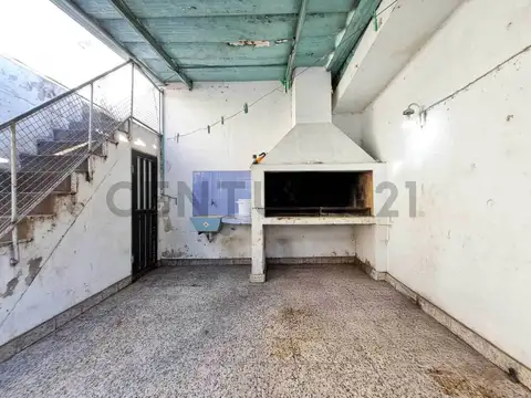 VENTA| CASA 3 DORMITORIOS| COCHERA Y PATIO
