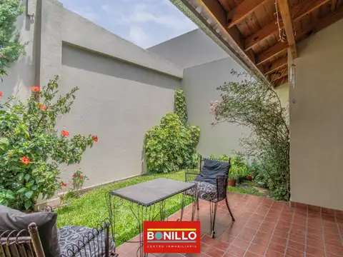 Depto Tipo Casa en Venta con 1 cocheras