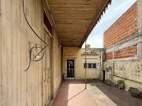 CASA ANTIGUA - SOBRE LOTE 8,66X17MTS