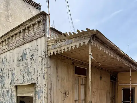 CASA ANTIGUA - SOBRE LOTE 8,66X17MTS