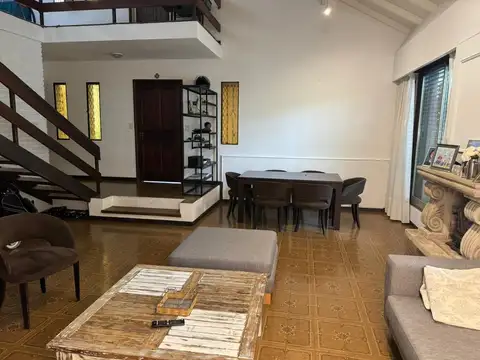 Alquiler casa 3 dor Dep, Jardin y Pileta  Martinez