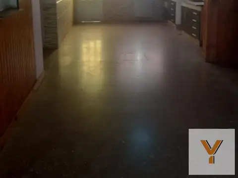 Casa 6 ambientes con 3 baños