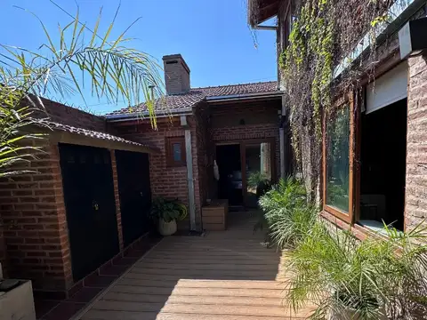 Depto Tipo Casa en Venta en Burzaco, USD 90.000