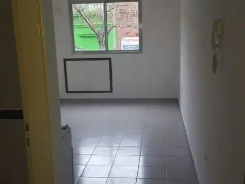 Gral J J De Urquiza 3500, Piso 01