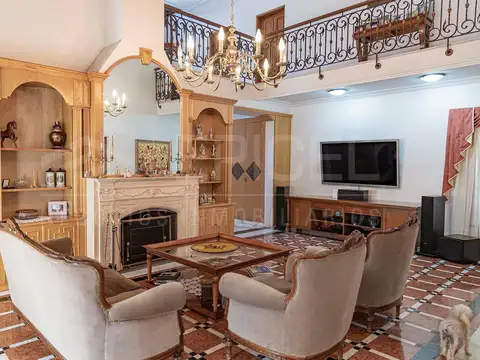 Casa premium -Canning- Acepta permuta depto en CABA