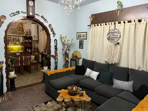 Casa 2 ambientes con 1 baño