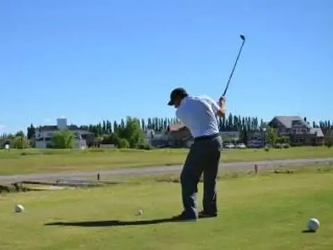 COMAHUE GOLF CLUB - CHIVILCOY  8850 - NEUQUEN