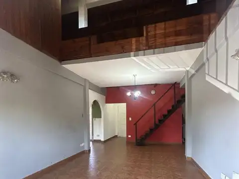 Depto Tipo Casa en Venta de 4 ambientes