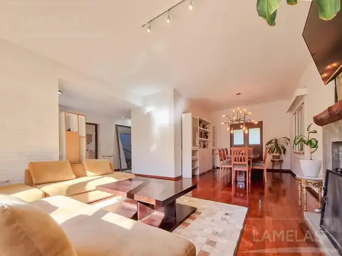 Casa 7 ambientes con 3 baños