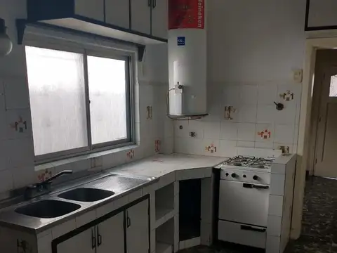 Depto Tipo Casa en Alquiler 40 años