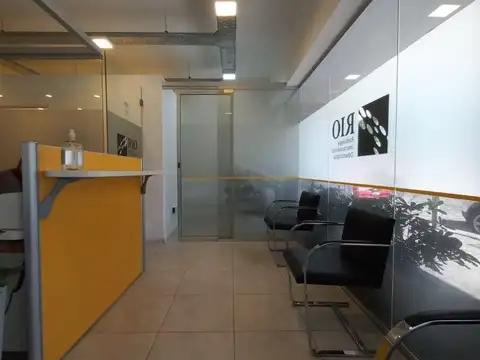 Local en Venta en Plaza Mitre, USD 98.000