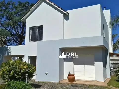 Housing Cedro Azul, Villa Belgrano. Casa en venta.