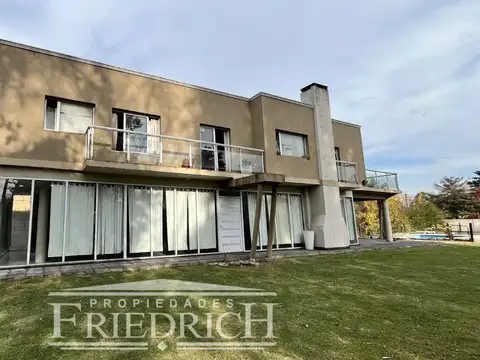 CASA EN VENTA - GENERAL RODRIGUEZ