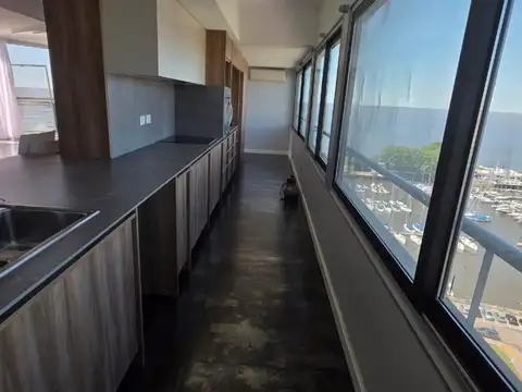 Departamento en Alquiler de 4 dormitorios