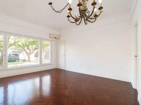 Depto Tipo Casa en Alquiler con 1 cocheras