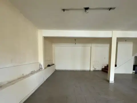 Avenida Colon Y Dorrego