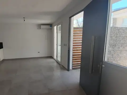 Depto Tipo Casa en Alquiler 7 años